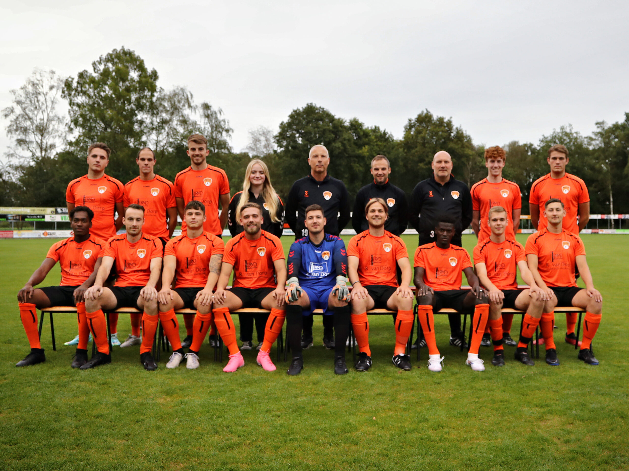 teamfoto 2e elftal