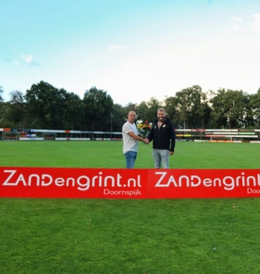 DSV’61 verwelkomt nieuwe sponsor Zand en Grint